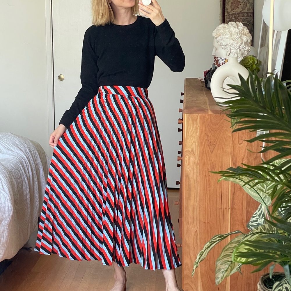 Fun midi skirt black, red and blue stripe pattern